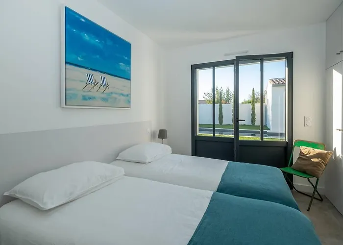 Maison Familiale Neuve Avec Piscine Chauffee